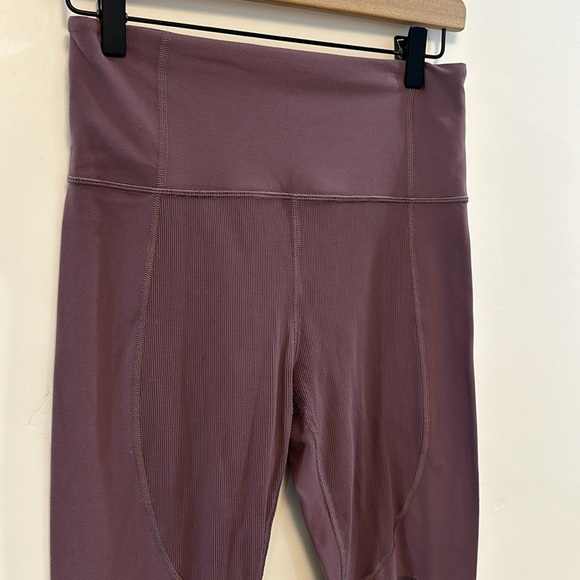 ATHLETA rise up rib 7/8 tight light purple legging - Picture 3 of 10